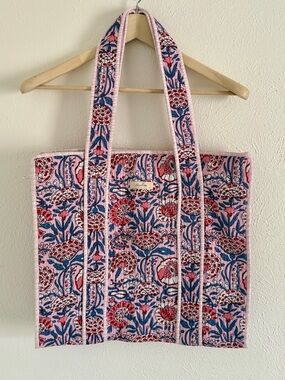 Farylina Elegant Pink Floral Tote Bag